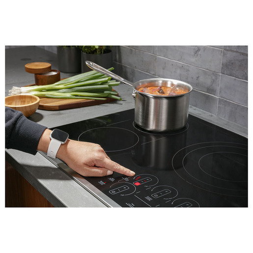 GE Profile Table de cuisson encastrée à électrique de 36 po avec commandes tactiles, Noir- PEP7036DTBB