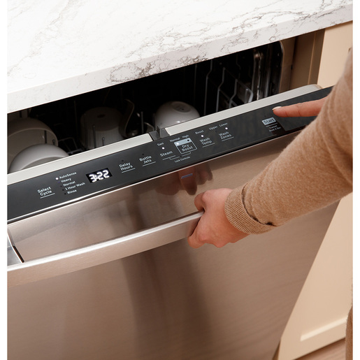 D-DISHWASHER-24-INCH-STAINLESS-STEEL-GDT670SYVFS-GE-LIFESTYLE