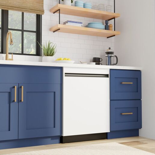 G-DISHWASHER-24-WHITE-GBT500SGVWW-GE-LIFESTYLE-ANGLED