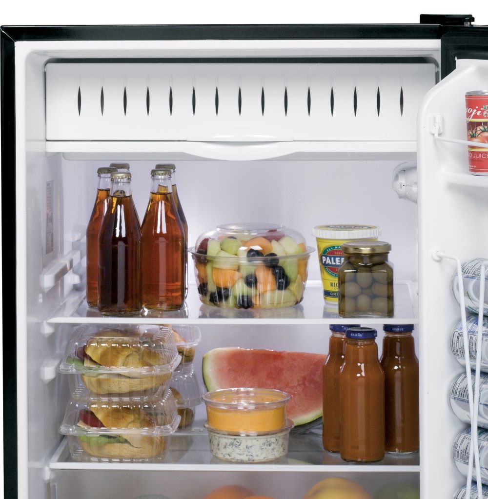 Highlight Mabe Image about 2 glass shelves